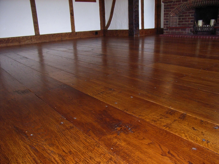 Solid Oak Random Width Flooring