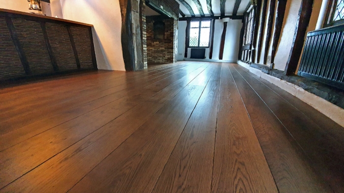 10mm thick solid oak random width floor boards