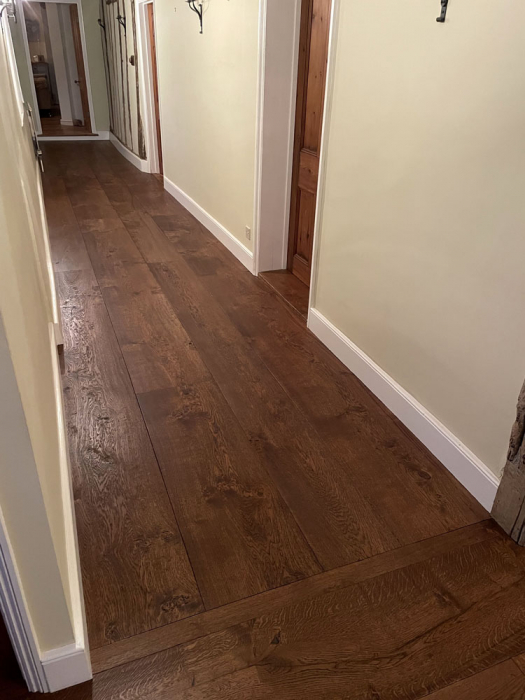 Random Width Solid Oak Overlay Floor