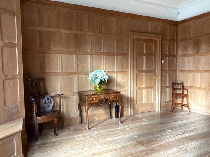 Solid Oak Wall Panelling