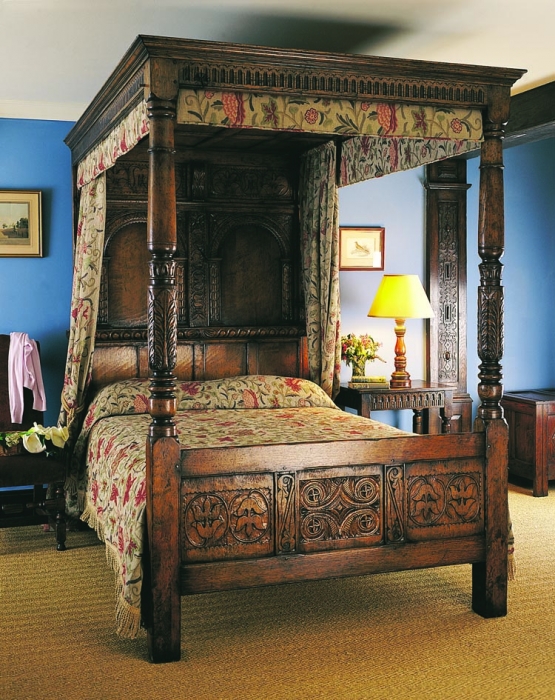 17th Century Style Oak Four Poster Bed with Hand Carved Headboard and Footboard and Carved Posts
