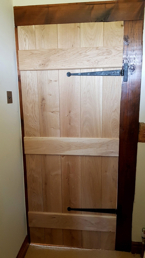 Fitting the 3 Ledged Cottage Door