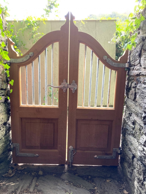Oak Garden Gates with Bespoke Ironmongery