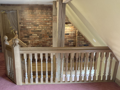 Oak Gallery Balustrade